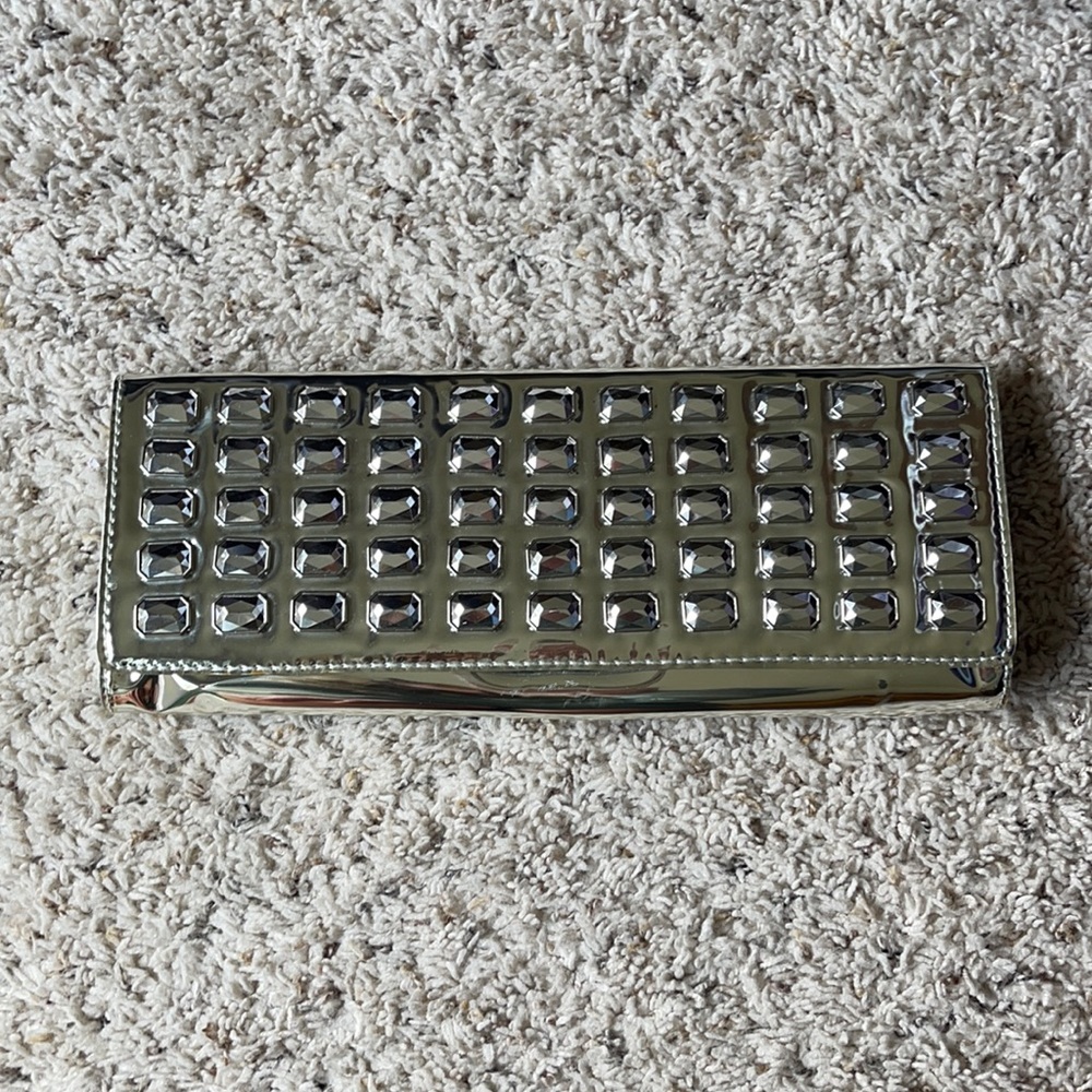 Steve Madden silver sequin snap purse